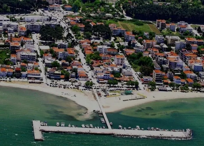 Dimitris Flat