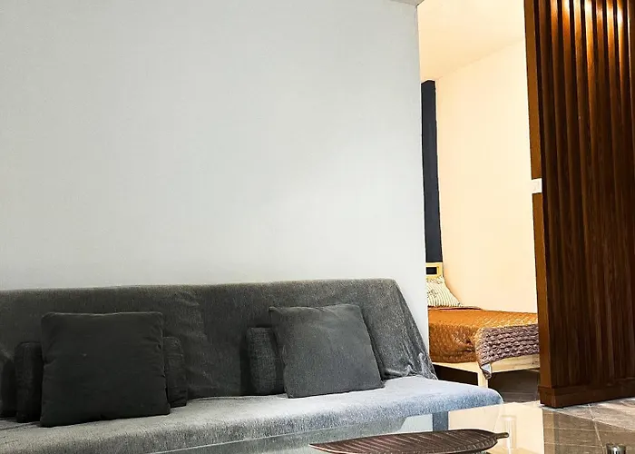 Dimitris Flat