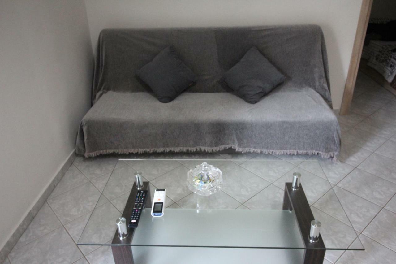 Apartment Dimitris Flat Néoi Epivátai